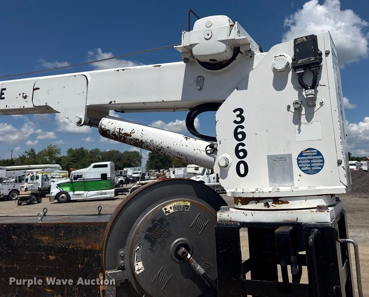 image for item EG6165 2006 Chevrolet C7500 crane truck