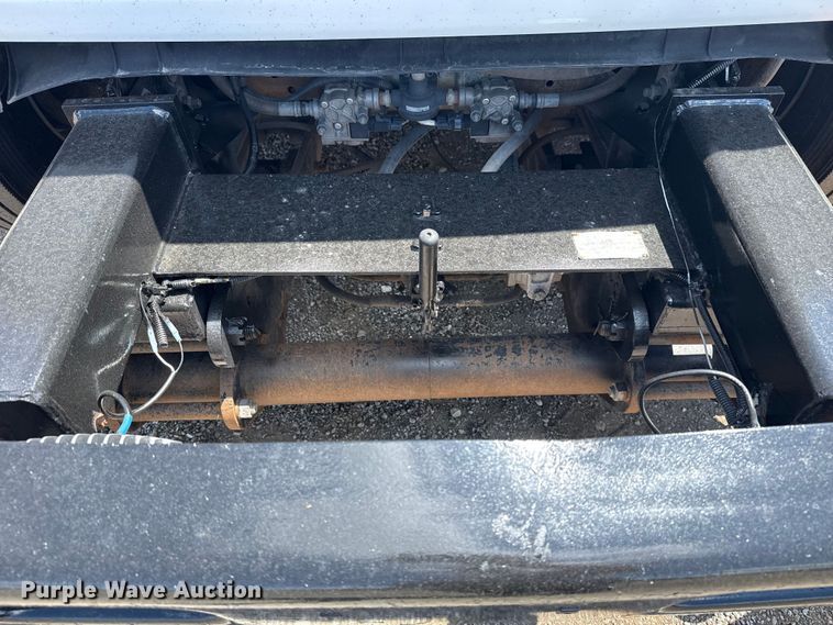 image for item EG6165 2006 Chevrolet C7500 crane truck