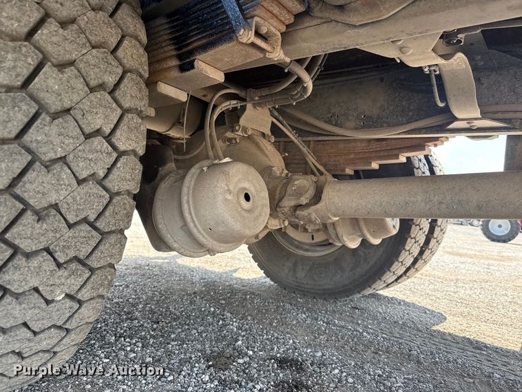 image for item EG6165 2006 Chevrolet C7500 crane truck