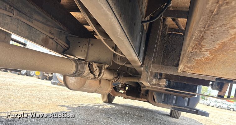 image for item EG6165 2006 Chevrolet C7500 crane truck