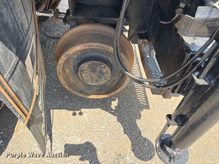 image for item EG6165 2006 Chevrolet C7500 crane truck