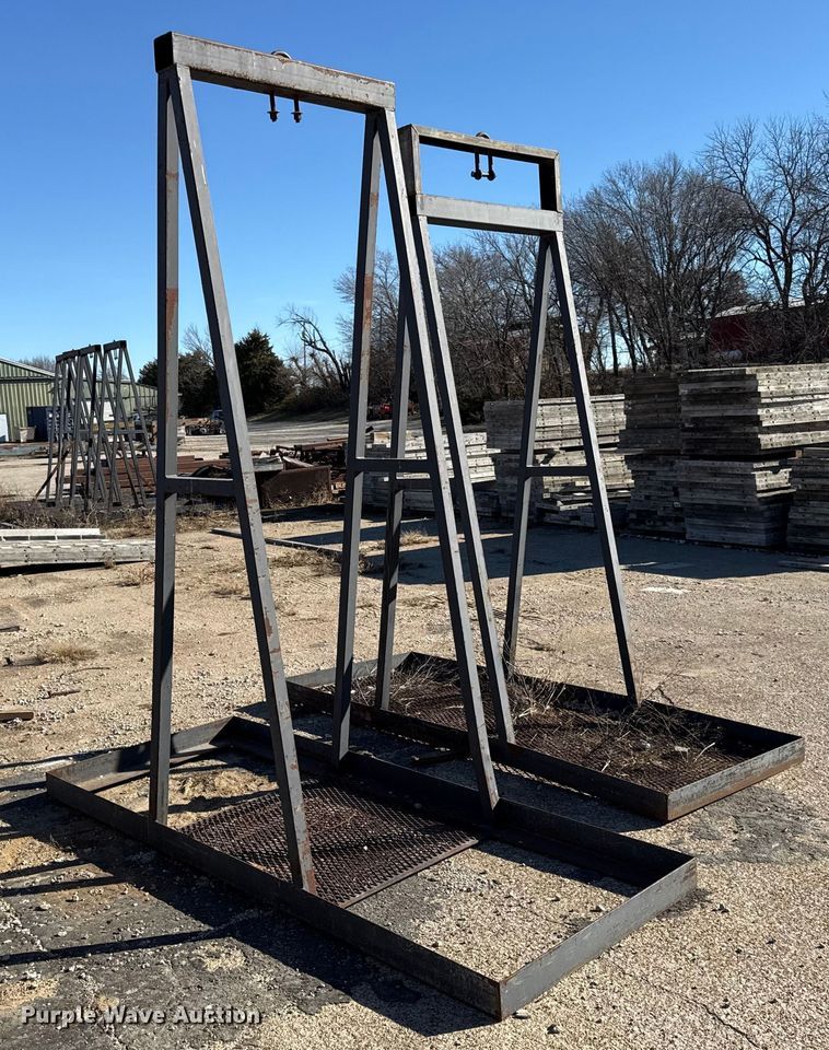 image for item EN0178 (6) concrete form baskets