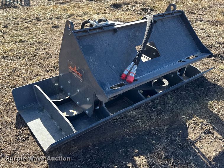 image for item EN0215 2025 Landhonor VPC-11-72W skid steer plate compactor