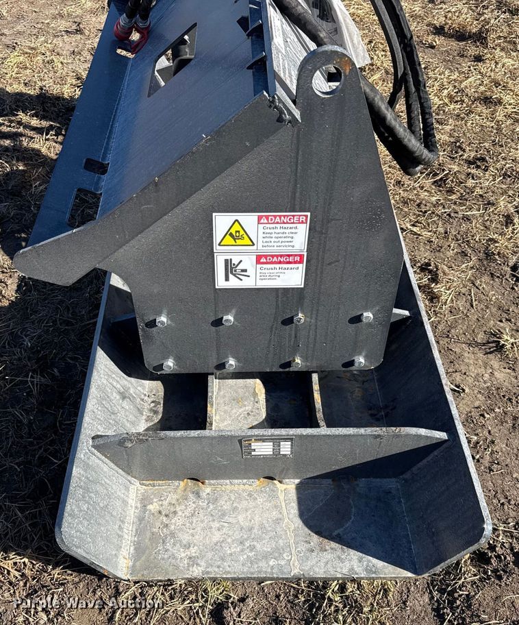 image for item EN0215 2025 Landhonor VPC-11-72W skid steer plate compactor