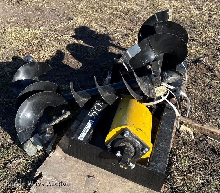 image for item EN0218 Skid steer auger