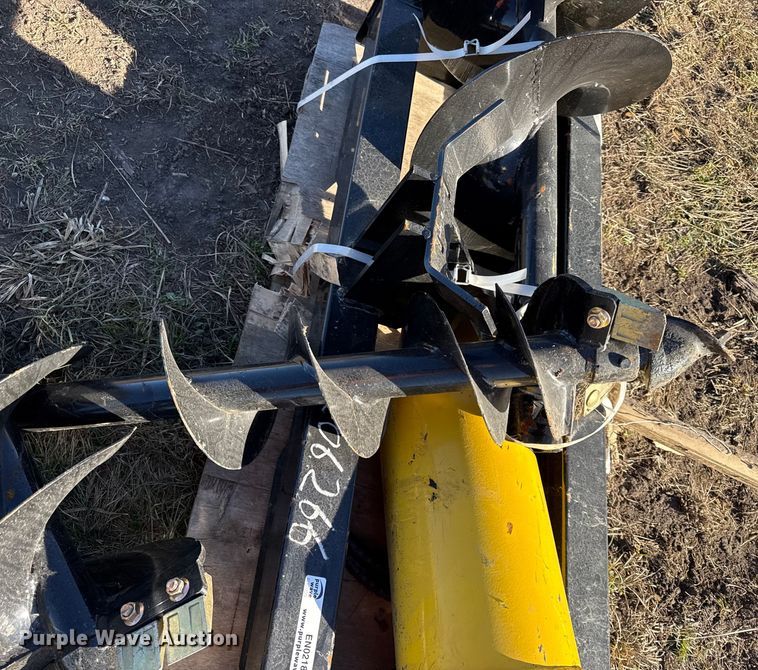 image for item EN0218 Skid steer auger