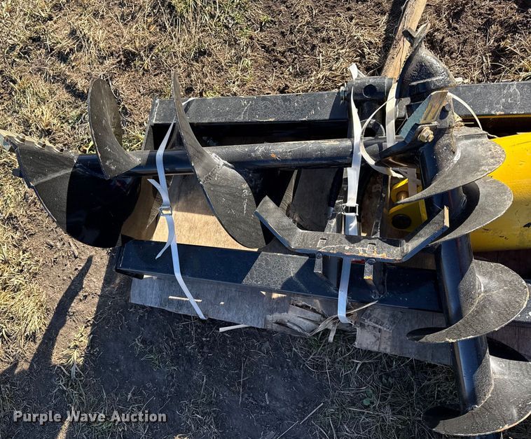 image for item EN0218 Skid steer auger
