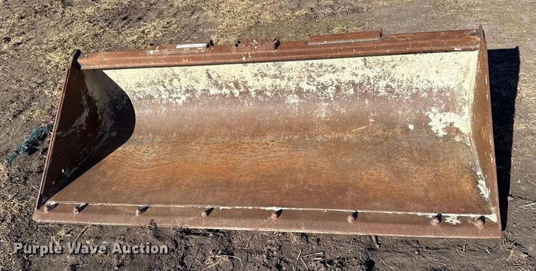 image for item EN0223 John Deere C78 skid steer bucket