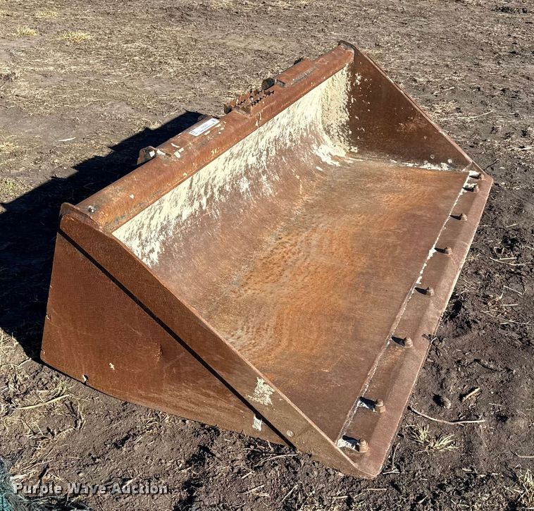 image for item EN0223 John Deere C78 skid steer bucket