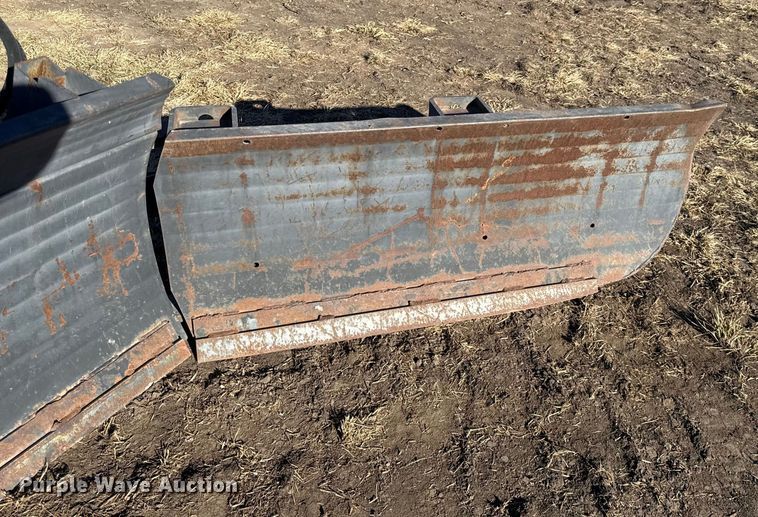 image for item EN0231 Skid steer snow plow