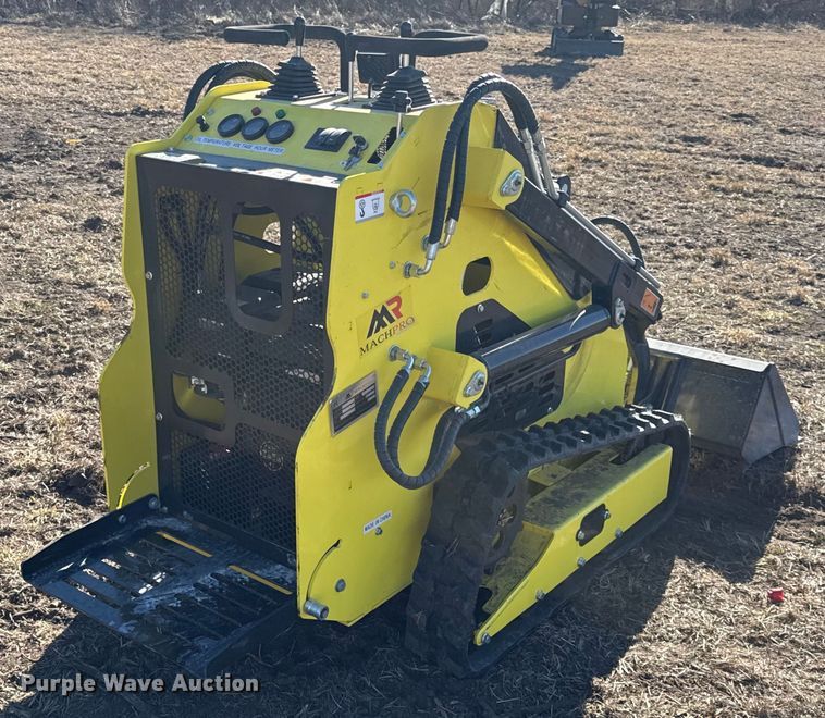 image for item EN0239 2024 Machpro MPS330 compact utility loader