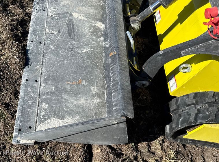 image for item EN0239 2024 Machpro MPS330 compact utility loader