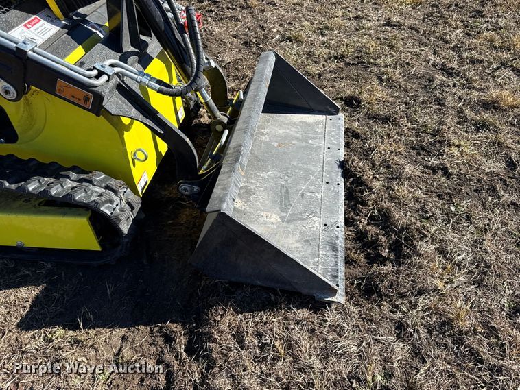 image for item EN0239 2024 Machpro MPS330 compact utility loader