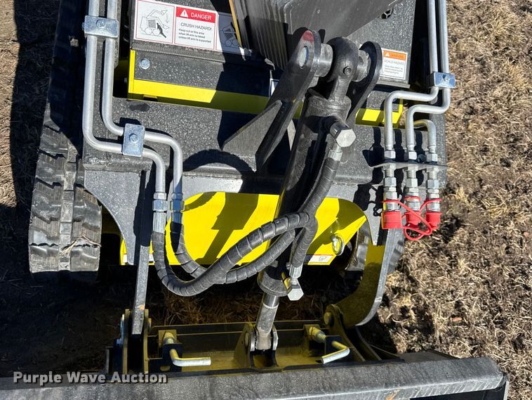 image for item EN0239 2024 Machpro MPS330 compact utility loader