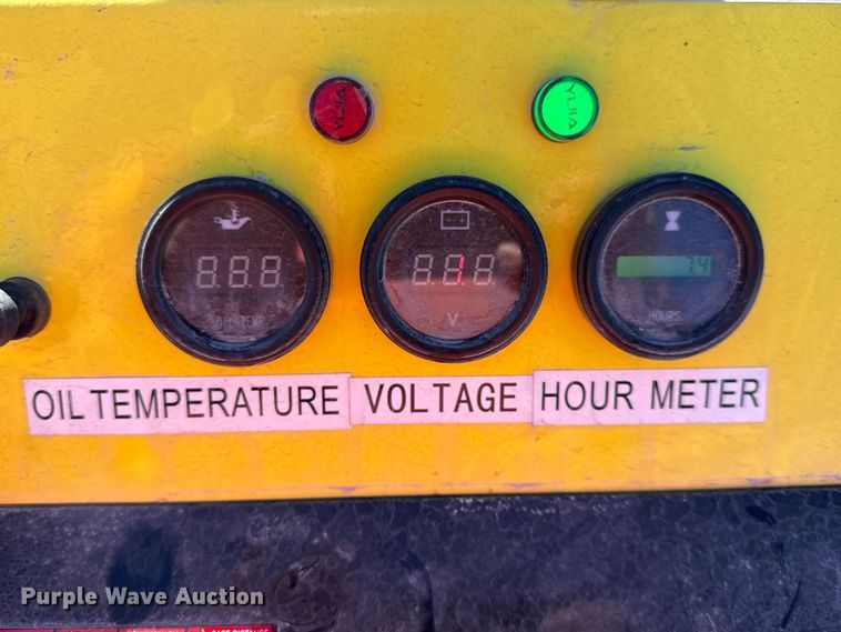 image for item EN0239 2024 Machpro MPS330 compact utility loader