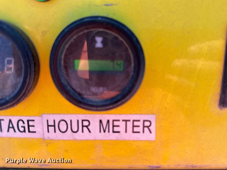 image for item EN0239 2024 Machpro MPS330 compact utility loader