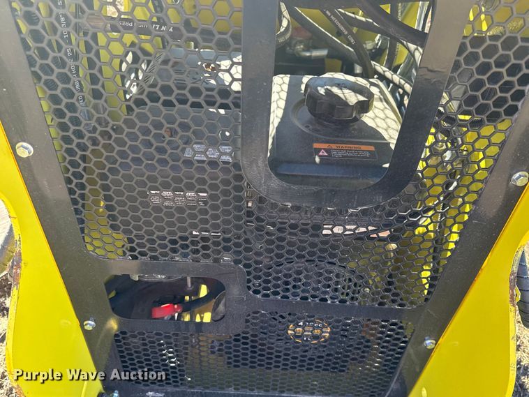 image for item EN0239 2024 Machpro MPS330 compact utility loader