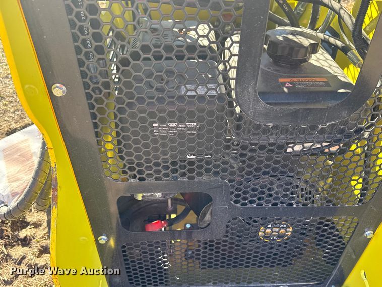 image for item EN0239 2024 Machpro MPS330 compact utility loader