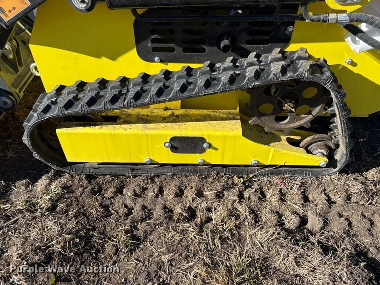 image for item EN0239 2024 Machpro MPS330 compact utility loader