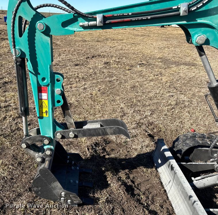 image for item EN0242 2025 CFG industrial H15R mini excavator