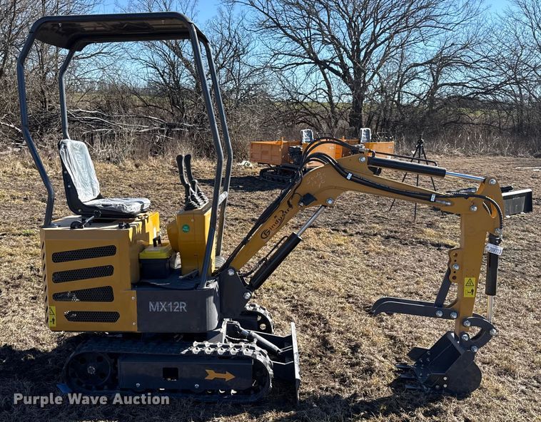 image for item EN0243 2025 CFG indrustial MX12R mini excavator