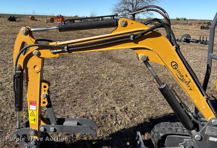 image for item EN0243 2025 CFG indrustial MX12R mini excavator