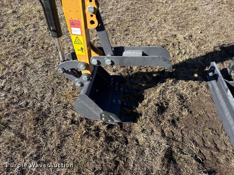 image for item EN0243 2025 CFG indrustial MX12R mini excavator