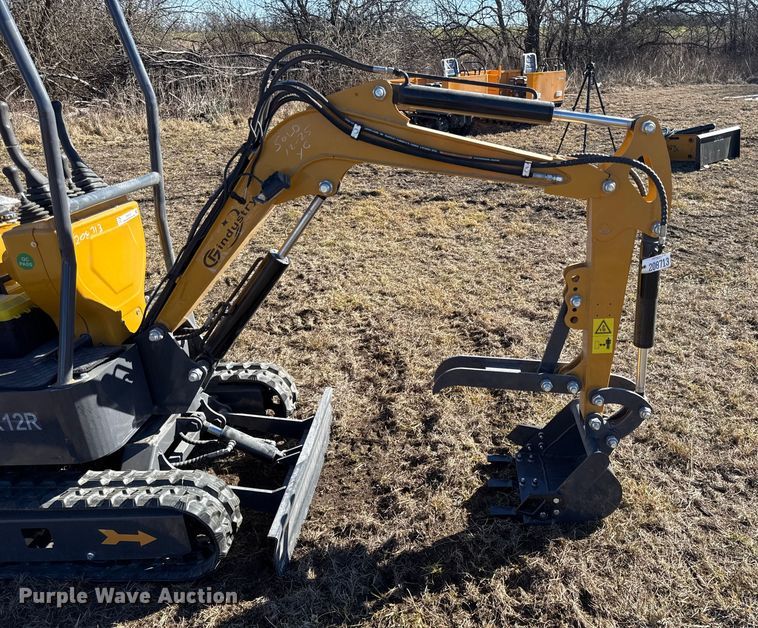 image for item EN0243 2025 CFG indrustial MX12R mini excavator