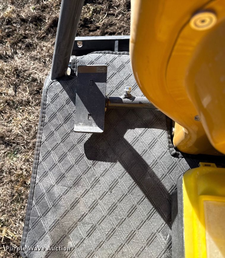 image for item EN0243 2025 CFG indrustial MX12R mini excavator