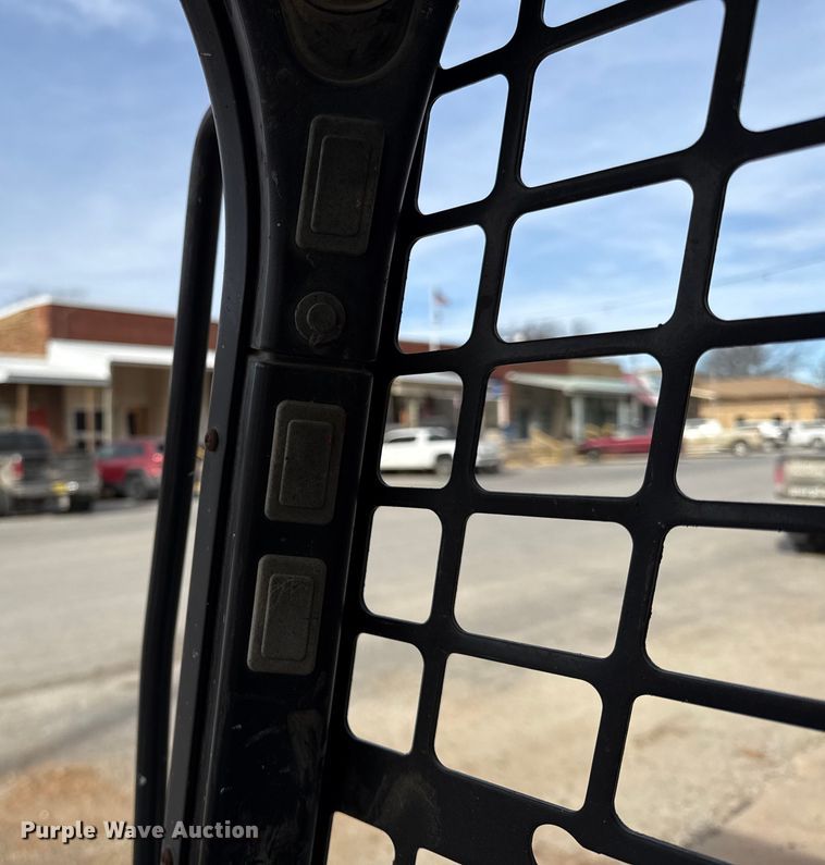 image for item EN0484 2012 Bobcat S630 skid steer loader