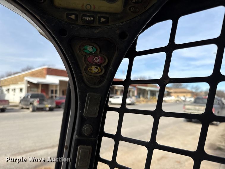 image for item EN0484 2012 Bobcat S630 skid steer loader