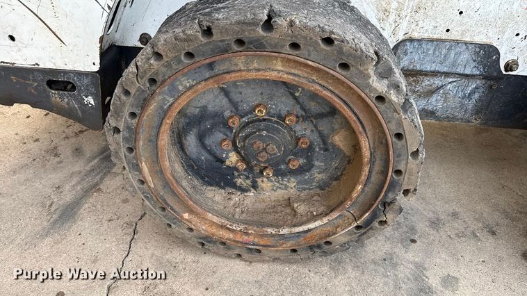 image for item EN0484 2012 Bobcat S630 skid steer loader