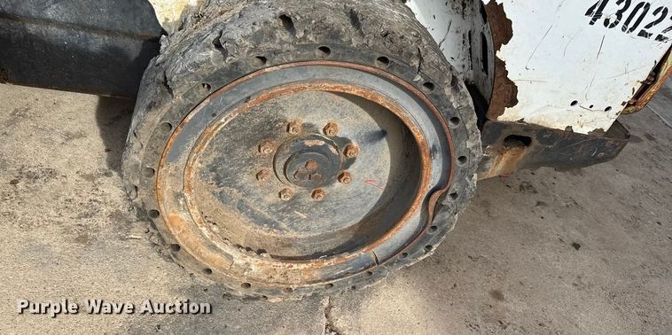 image for item EN0484 2012 Bobcat S630 skid steer loader