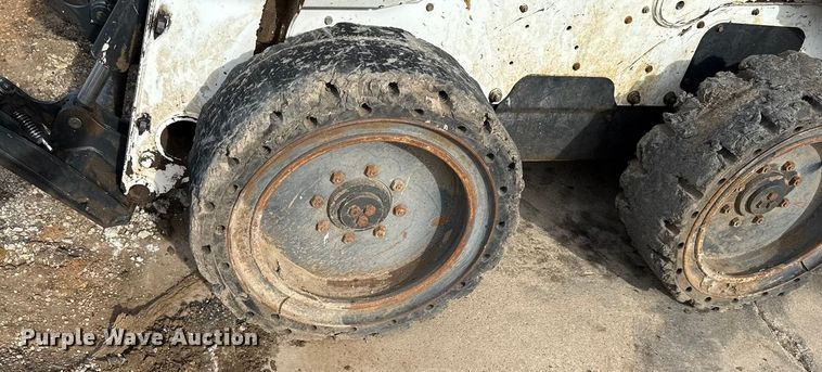 image for item EN0484 2012 Bobcat S630 skid steer loader