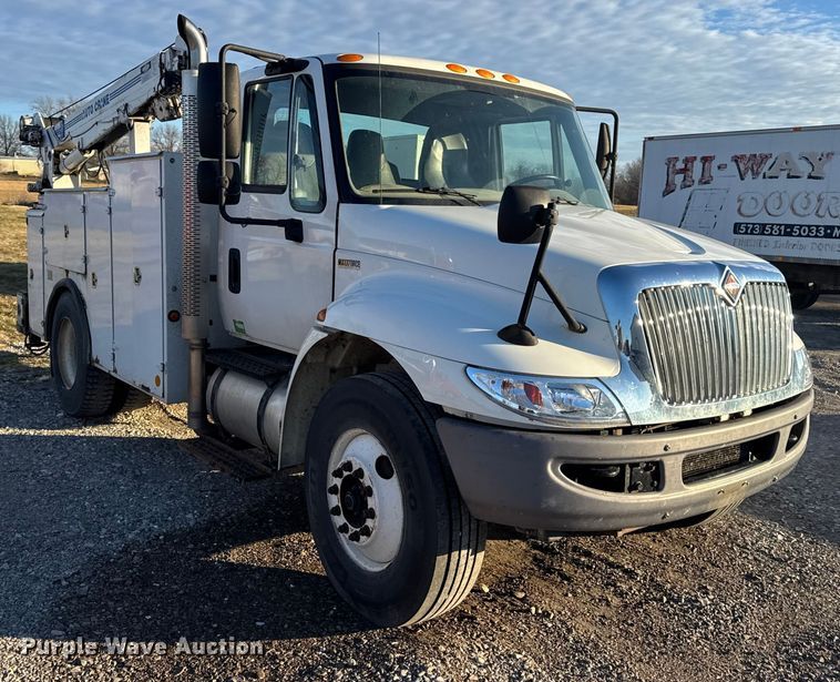 image for item EN0863 2012 International 4300M7 utility / service truck