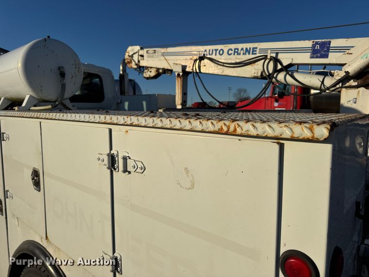 image for item EN0863 2012 International 4300M7 utility / service truck