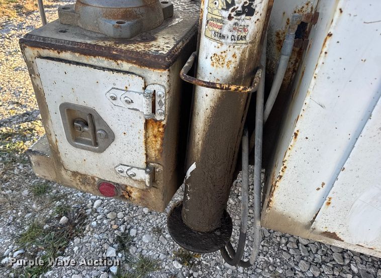 image for item EN0863 2012 International 4300M7 utility / service truck