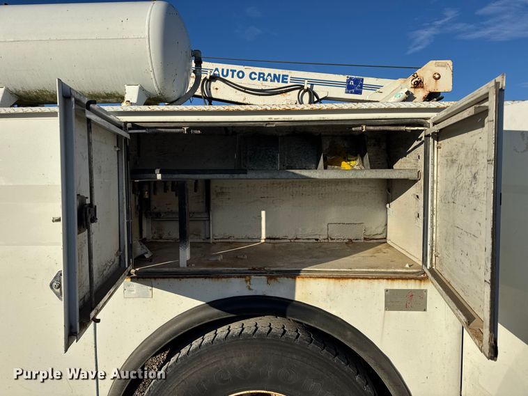 image for item EN0863 2012 International 4300M7 utility / service truck