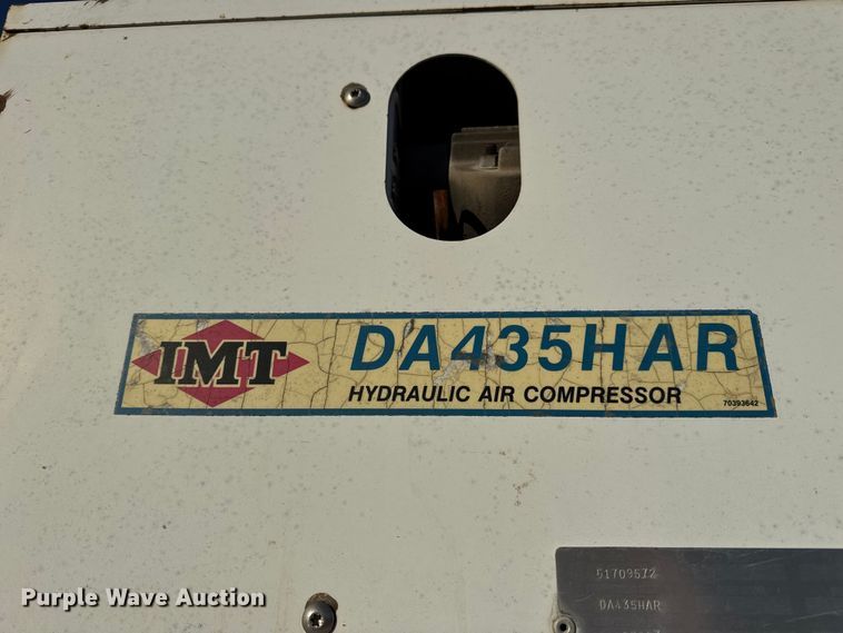 image for item EN0863 2012 International 4300M7 utility / service truck