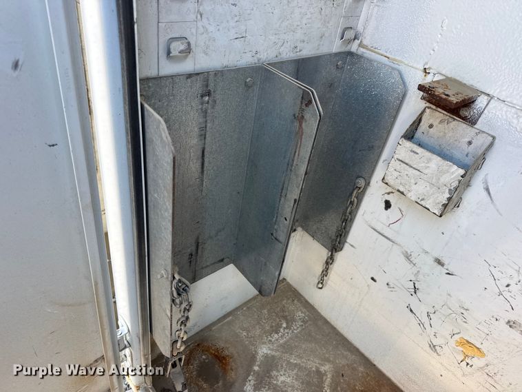 image for item EN0863 2012 International 4300M7 utility / service truck