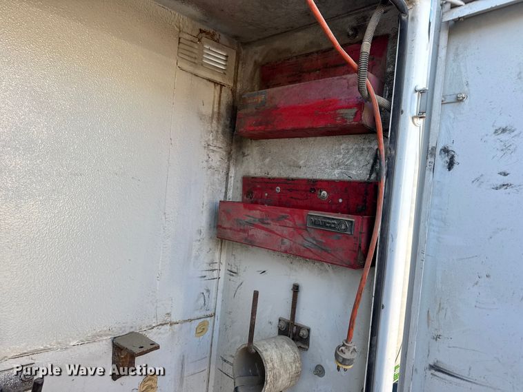 image for item EN0863 2012 International 4300M7 utility / service truck