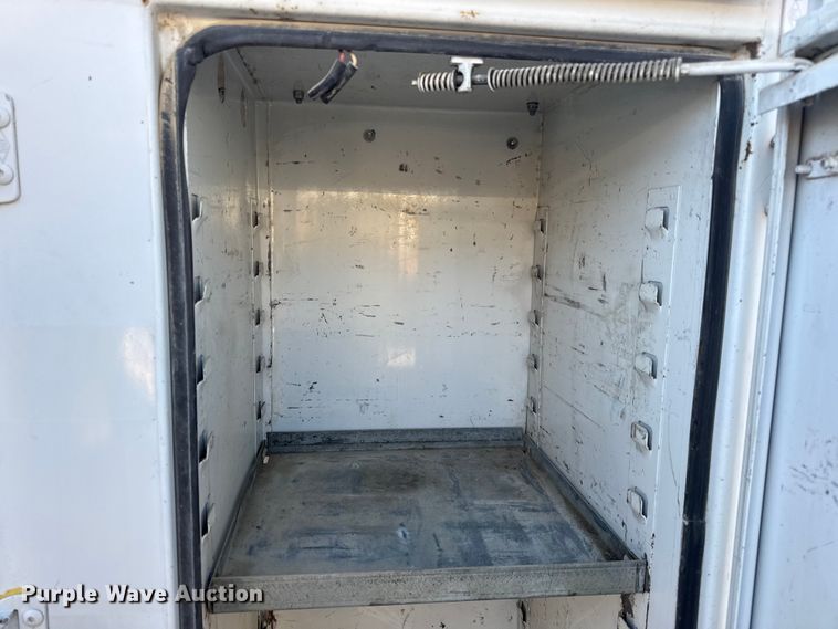 image for item EN0863 2012 International 4300M7 utility / service truck