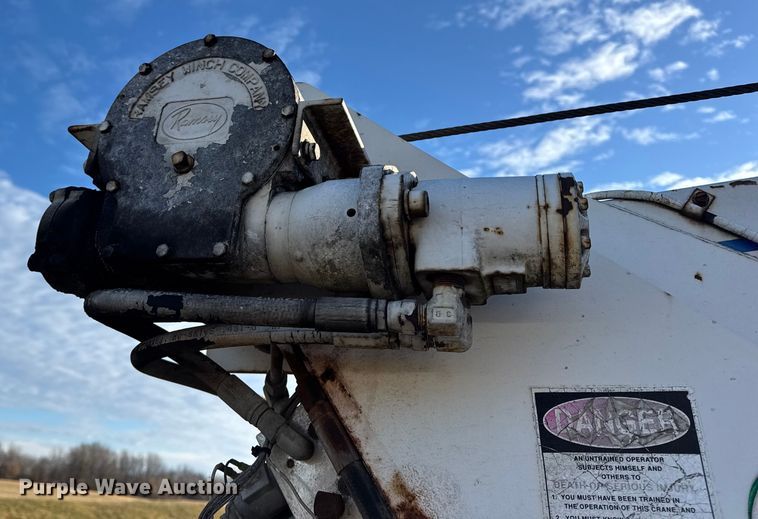 image for item EN0863 2012 International 4300M7 utility / service truck