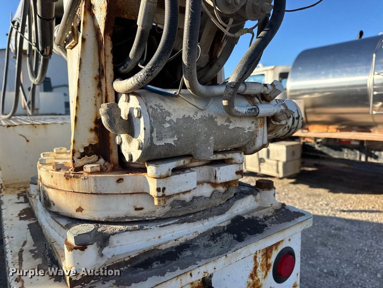 image for item EN0863 2012 International 4300M7 utility / service truck