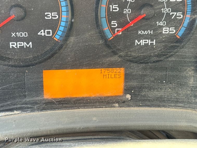 image for item EN0863 2012 International 4300M7 utility / service truck