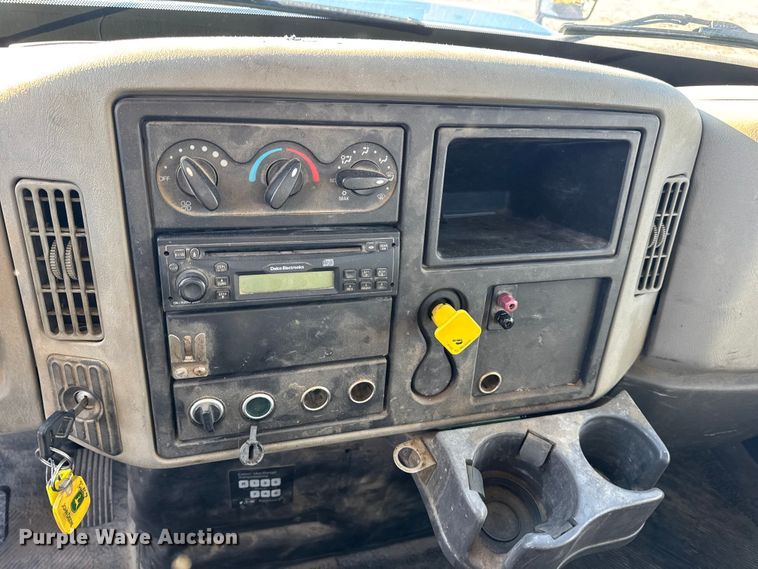 image for item EN0863 2012 International 4300M7 utility / service truck