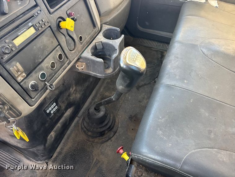 image for item EN0863 2012 International 4300M7 utility / service truck