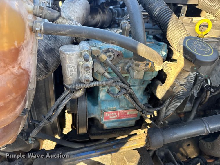 image for item EN0863 2012 International 4300M7 utility / service truck