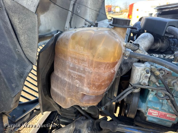 image for item EN0863 2012 International 4300M7 utility / service truck