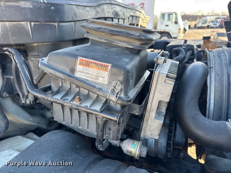 image for item EN0863 2012 International 4300M7 utility / service truck